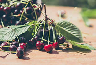 Benefits of Choosing Cherry Wood for your Cutting Board